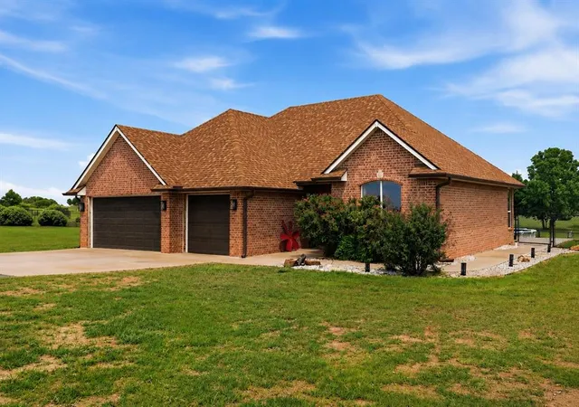 1st image of 1700 Sandpiper Dr, Blanchard, OK 73010 | MLS# 1242030