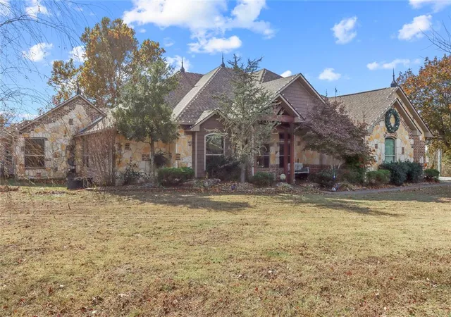 2nd image of 555 N White Chimney Rd, Stuart, OK 74570 | MLS# 1242033