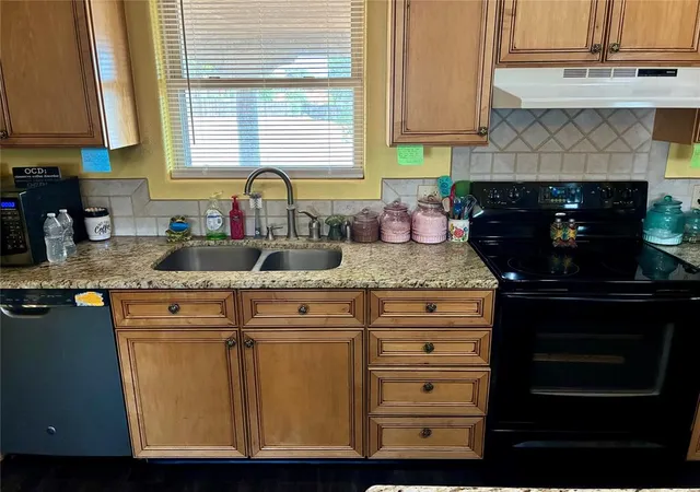 5th image of 1405 Redstone Dr, Clinton, OK 73601 | MLS# 1242037