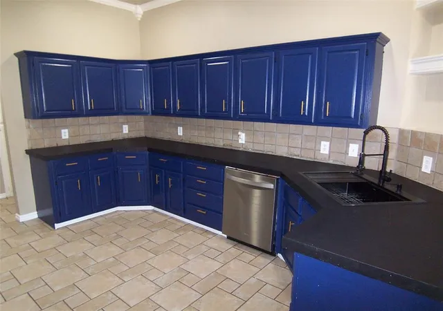 Photo 4 of Single family home for sale at 12109 Dalton Dr, Oklahoma City, OK 73162 | MLS# 1242039 | Listing updated on 2026-09-04