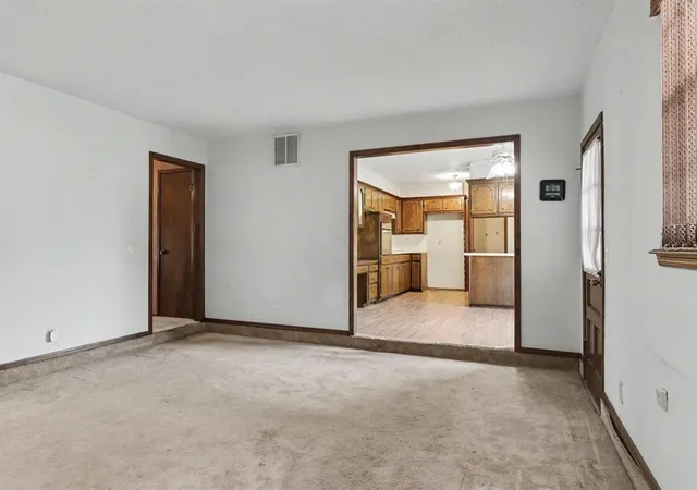 4th image of 9612 S Blackwelder, Oklahoma City, OK 73139 | MLS# 1242048