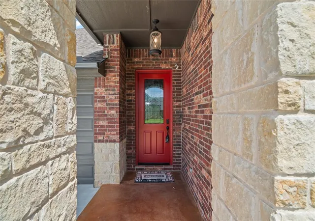 5th image of 300 Bray Ln, Yukon, OK 73099 | MLS# 1242055