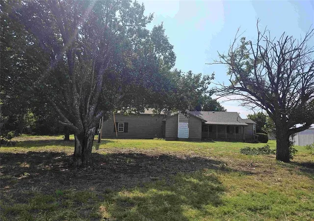 1st image of 6120 E Cedar Lane Rd, Norman, OK 73026 | MLS# 1242056