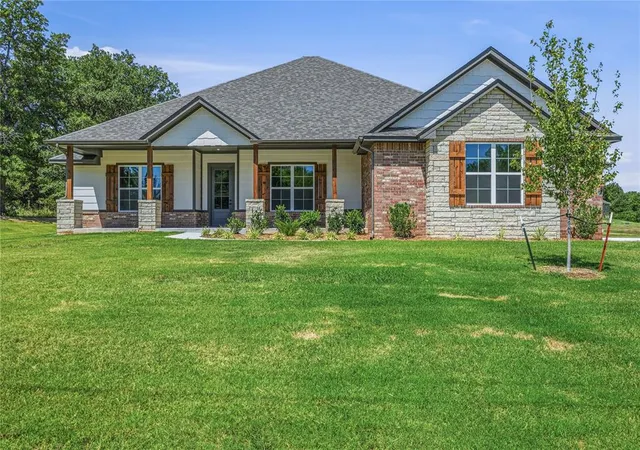 2nd image of 26319 Longhorn Dr, Blanchard, OK 73010 | MLS# 1242057