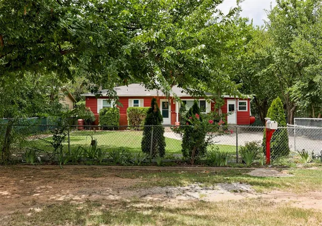 2nd image of 2709 N Saint Peter Ave, Oklahoma City, OK 73141 | MLS# 1242064