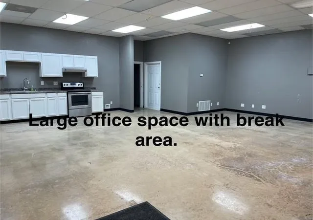3rd image of 3212 E Walnut St, Tecumseh, OK 74873 | MLS# 1242093