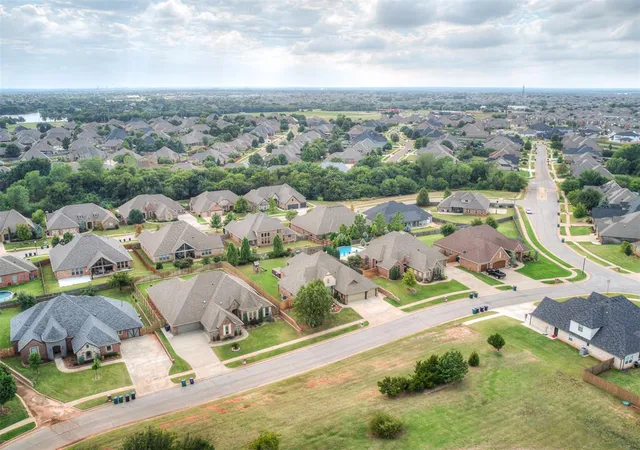 44th image of 1800 Nw 198th St, Edmond, OK 73012 | MLS# 1242095