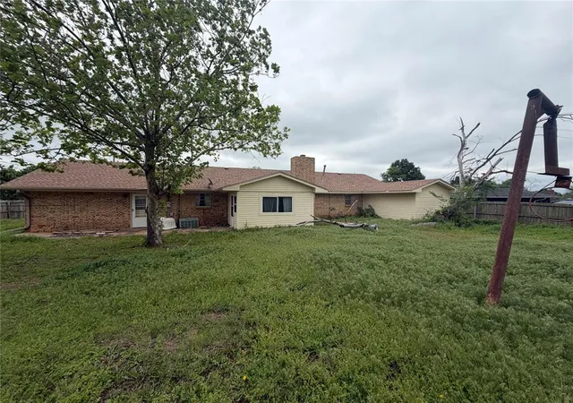 21st image of 1419 Meadowbrook Ln, Prague, OK 74864 | MLS# 1242097