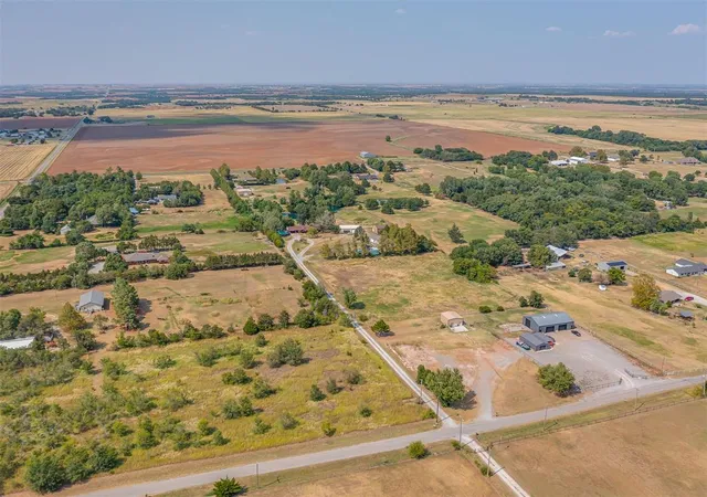 44th image of 16099 Rolling Hills Rd #1/2, Yukon, OK 73099 | MLS# 1242104