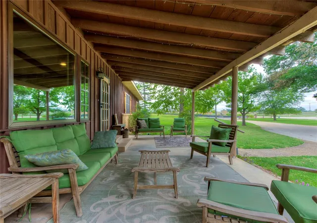 4th image of 3555 E Imhoff Rd, Norman, OK 73071 | MLS# 1242107