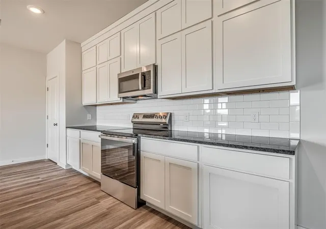 Photo 4 of Sale Pending at 207 Wrangler Pass, Stillwater, OK 74075 | MLS# 1242143 | Listing updated on 2026-08-30