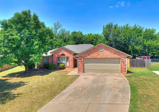 2nd image of 5341 Republic Dr, Oklahoma City, OK 73135 | MLS# 1242171