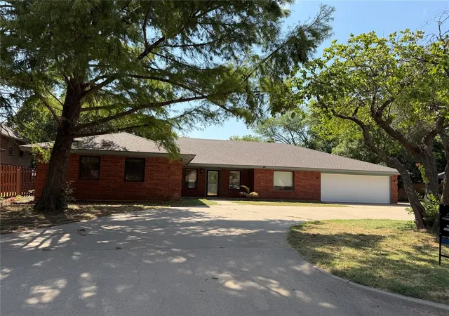 1st image of 2508 Ne Heritage Creek Dr, Lawton, OK 73507 | MLS# 1242178