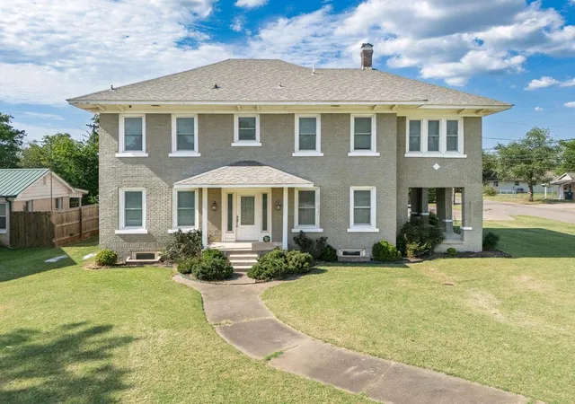 1st image of 2402 N Beard Ave, Shawnee, OK 74804 | MLS# 1242181