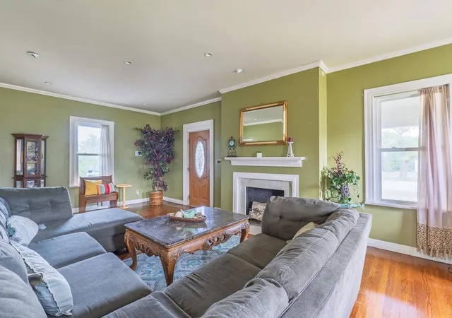 Photo 3 of Single family home for sale at 2402 N Beard Ave, Shawnee, OK 74804 | MLS# 1242181 | Listing updated on 2026-08-03