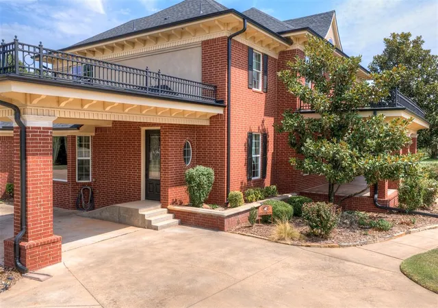 2nd image of 110 Bramble Bush Ln, Crescent, OK 73028 | MLS# 1242193