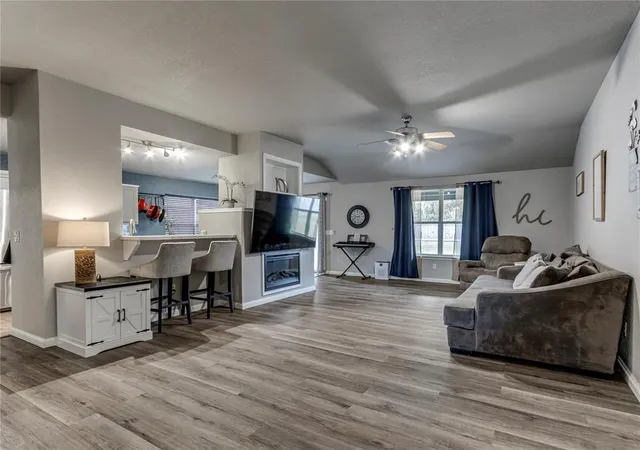 2nd image of 10808 Ohara Ln, Oklahoma City, OK 73130 | MLS# 1242195