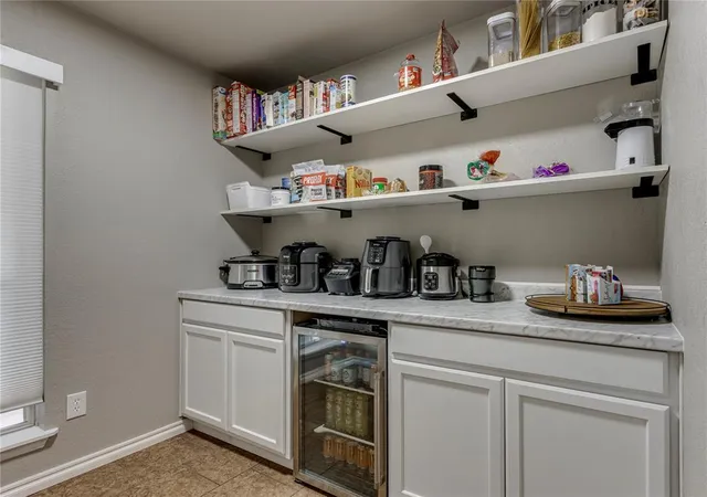 4th image of 10808 Ohara Ln, Oklahoma City, OK 73130 | MLS# 1242195