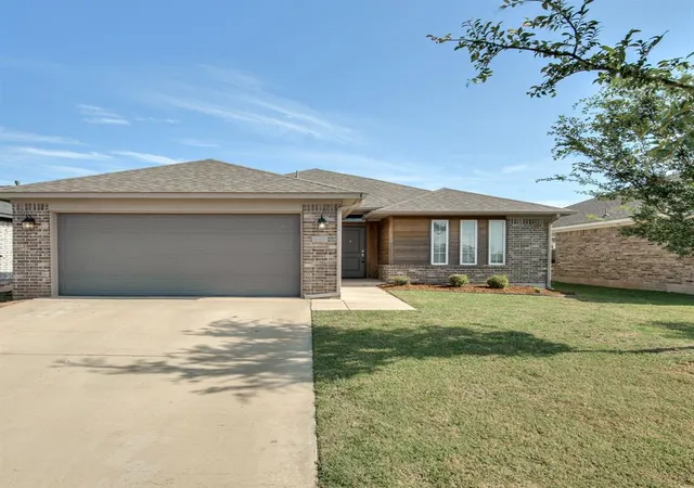 Photo 2 of Single family home for sale at 6605 Se 85th Street, Oklahoma City, OK 73135 | MLS# 1242202 | Listing updated on 2026-09-01