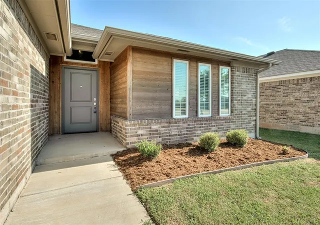 Photo 3 of Single family home for sale at 6605 Se 85th Street, Oklahoma City, OK 73135 | MLS# 1242202 | Listing updated on 2026-09-01