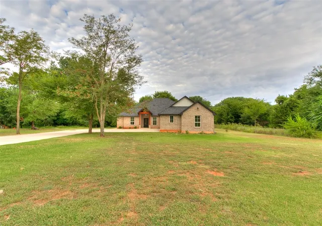 2nd image of 1030 Country Street 2941, Tuttle, OK 73089 | MLS# 1242205