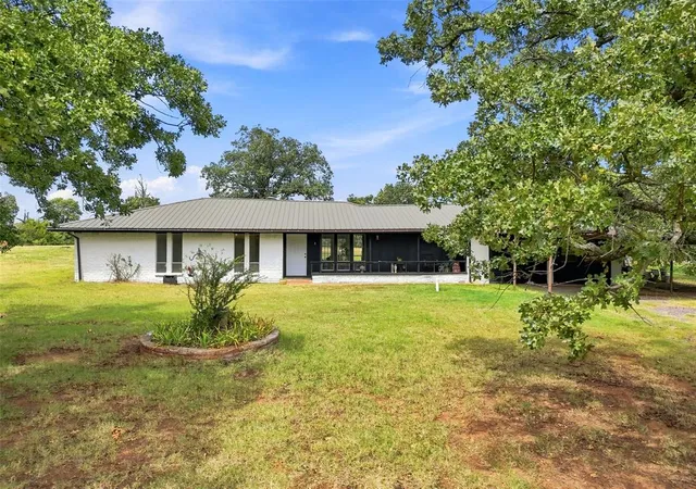 2nd image of 13904 S Dobbs Rd, Mc Loud, OK 74851 | MLS# 1242206