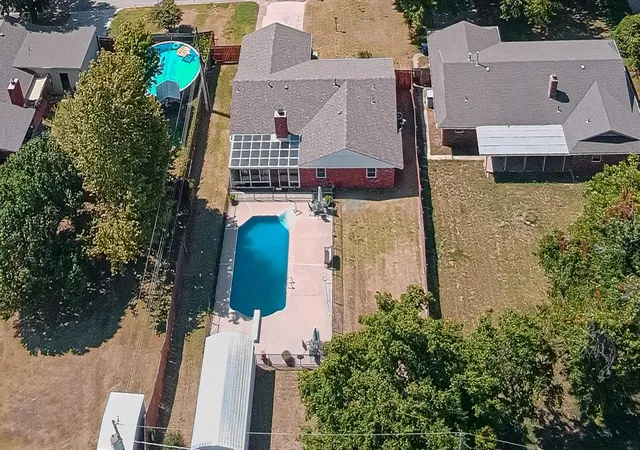 29th image of 141 Sheridan Pl, Chickasha, OK 73018 | MLS# 1242210