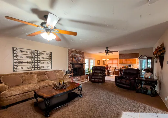 5th image of 141 Sheridan Pl, Chickasha, OK 73018 | MLS# 1242210