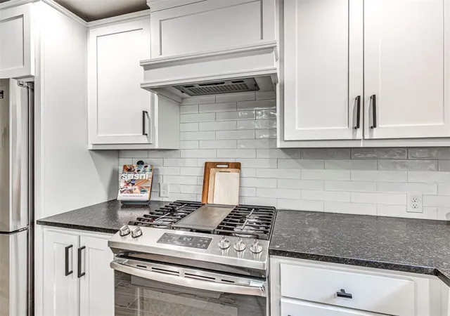 Photo 3 of Sale Pending at 1216 NW 32nd Street, Oklahoma City, OK 73118 | MLS# 1242215 | Listing updated on 2026-08-31