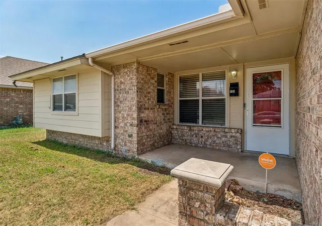 2nd image of 705 S Howard Ave, Moore, OK 73160 | MLS# 1242219