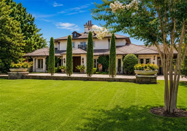 Photo 1 of Single family home for sale at 1820 Drury Ln, Nichols Hills, OK 73116 | MLS# 1242224 | Listing updated on 2026-08-08