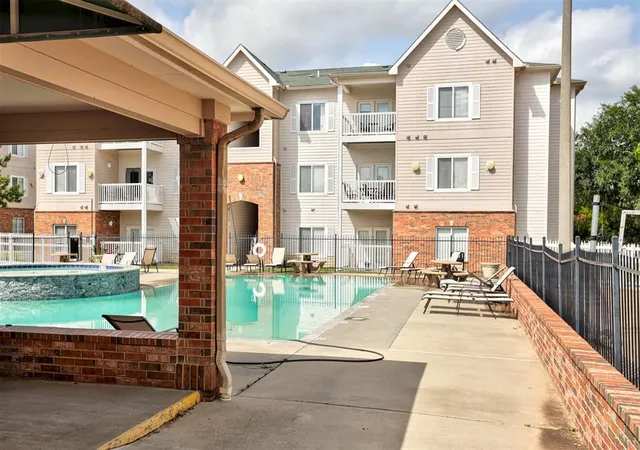 2nd image of 2200 N Classen Blvd, Norman, OK 73071