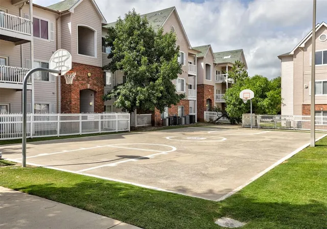 49th image of 2200 N Classen Blvd #6126, Norman, OK 73071 | MLS# 1242234