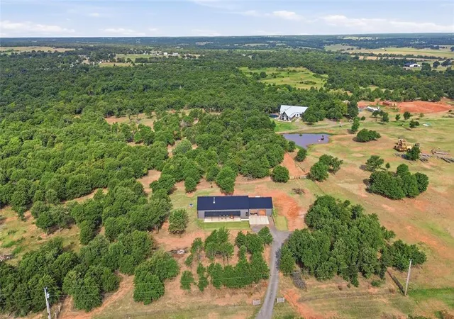 5th image of 23233 Highland Ln, Blanchard, OK 73010 | MLS# 1242241