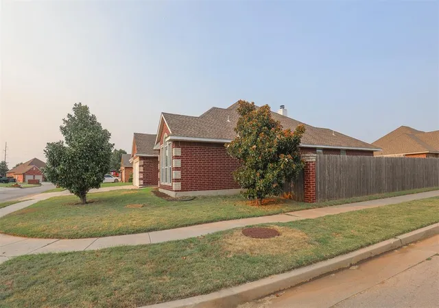 4th image of 15816 Stepping Stone Ln, Oklahoma City, OK 73170 | MLS# 1242247