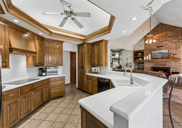 Photo 4 of Sale Pending at 2901 W Idaho Ave, Chickasha, OK 73018 | MLS# 1242249 | Listing updated on 2026-10-02