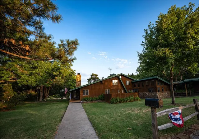 2nd image of 17996 N 2970 Rd, Crescent, OK 73028 | MLS# 1242250