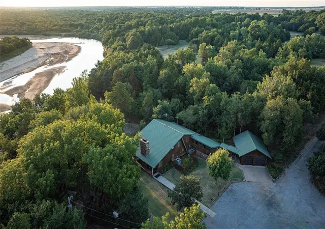 50th image of 17996 N 2970 Rd, Crescent, OK 73028 | MLS# 1242250