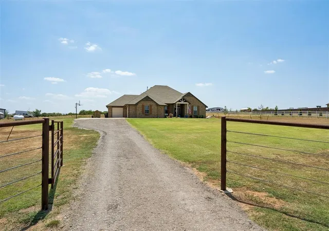 1st image of 5264 Nw Edmond Rd, Piedmont, OK 73078 | MLS# 1242256