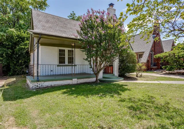 Photo 3 of Single family home for sale at 2220 N Indiana Ave, Oklahoma City, OK 73106 | MLS# 1242261 | Listing updated on 2026-08-12