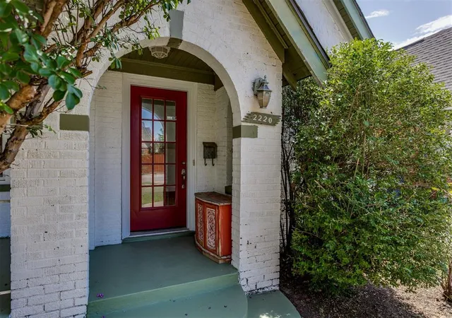 Photo 3 of Single family home for sale at 2220 N Indiana Ave, Oklahoma City, OK 73106 | MLS# 1242261 | Listing updated on 2026-08-12