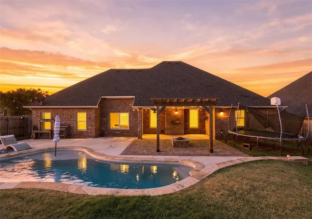Photo 3 of Single family home for sale at 13500 Front Porch Dr, Piedmont, OK 73078 | MLS# 1242263 | Listing updated on 2026-10-02