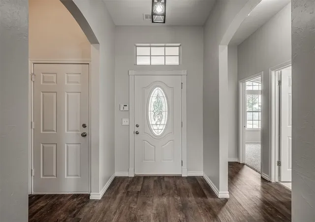 Photo 3 of Single family home for sale at 1800 Fairmont Ln, Edmond, OK 73013 | MLS# 1242265 | Listing updated on 2026-10-14