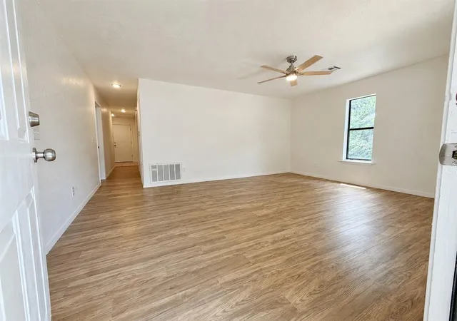Photo 3 of Single family home for sale at 513 S Carter Ave, Norman, OK 73071 | MLS# 1242269 | Listing updated on 2026-09-14