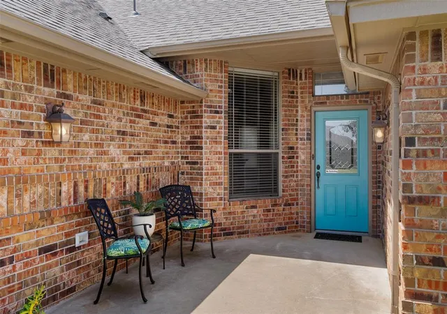 Photo 3 of Single family home for sale at 4209 Scissortail Dr, Yukon, OK 73099 | MLS# 1242273 | Listing updated on 2026-09-30