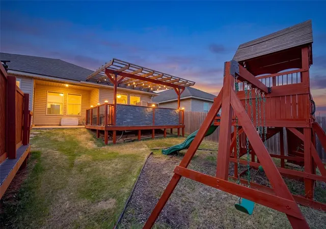 Photo 4 of Single family home for sale at 3508 Furrow Dr, Yukon, OK 73099 | MLS# 1242280 | Listing updated on 2026-09-20