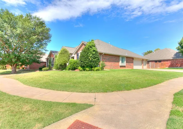 Photo 3 of Single family home for sale at 3120 Troon St, Norman, OK 73072 | MLS# 1242299 | Listing updated on 2026-10-06