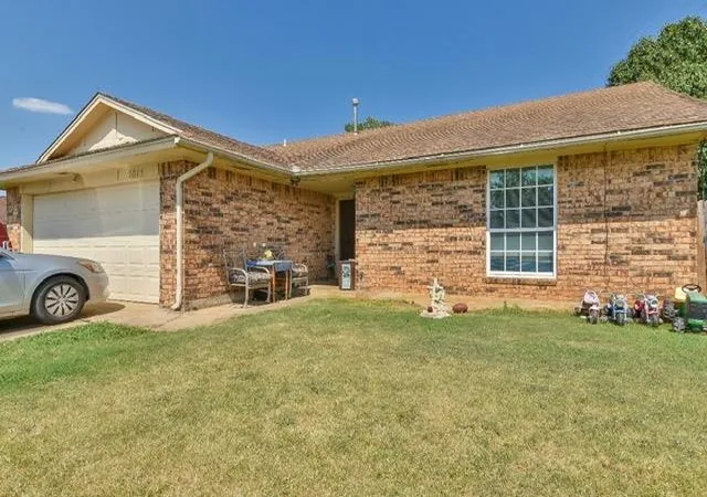Photo 3 of Single family home for sale at 2814 Juvene Cir, Spencer, OK 73084 | MLS# 1242300 | Listing updated on 2026-08-04