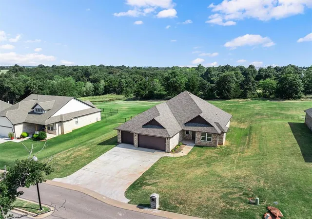 1st image of 201 Canyon Creek Ln, Guthrie, OK 73044 | MLS# 1242303