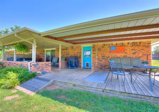 Photo 3 of Sale Pending at 19865 Ne 10th Street, Harrah, OK 73045 | MLS# 1242304 | Listing updated on 2026-08-31